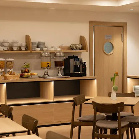 Ivolita Hotel